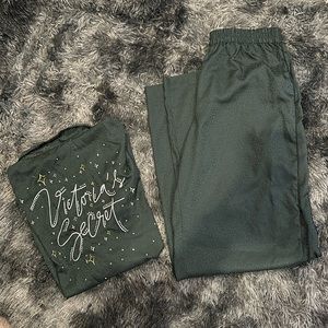Victoria’s Secret 2 Piece Pajama Set